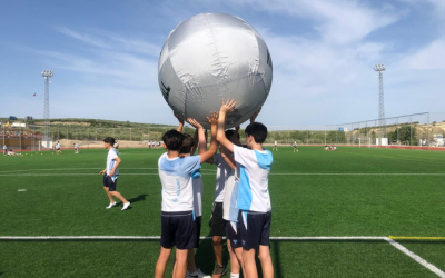 El programa OTIUM reúne a más de 100 estudiantes en Martos en una jornada de vida activa, deporte y valores