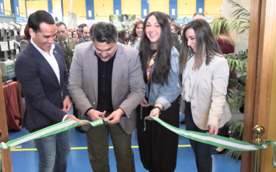 La diputada María Dolores Ruiz visita el Salón X de la Juventud en Marmolejo